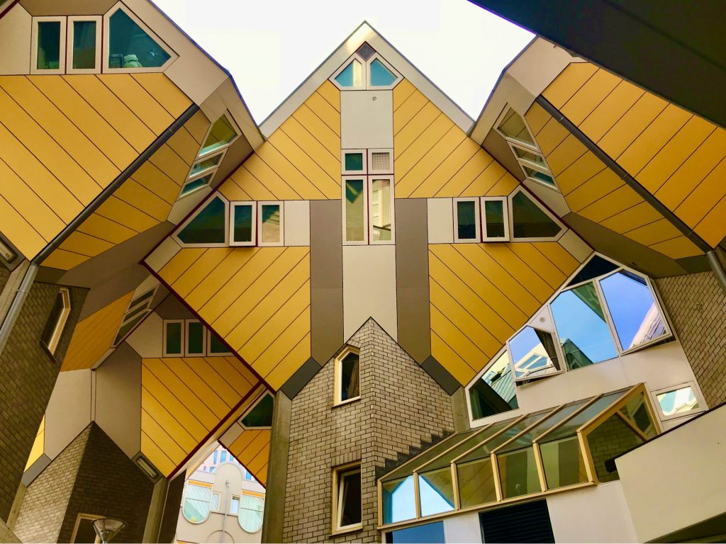 Las graciosas «casas de cubo» en Rotterdam (PAISES-BAJOS) - Histambar